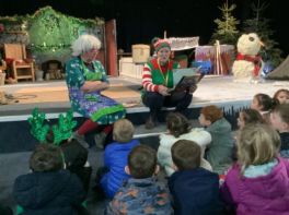 P1 visit Navan Centre & Fort to see their Christmas show and Santa of course!