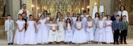 Primary 4 make their First Holy Communion